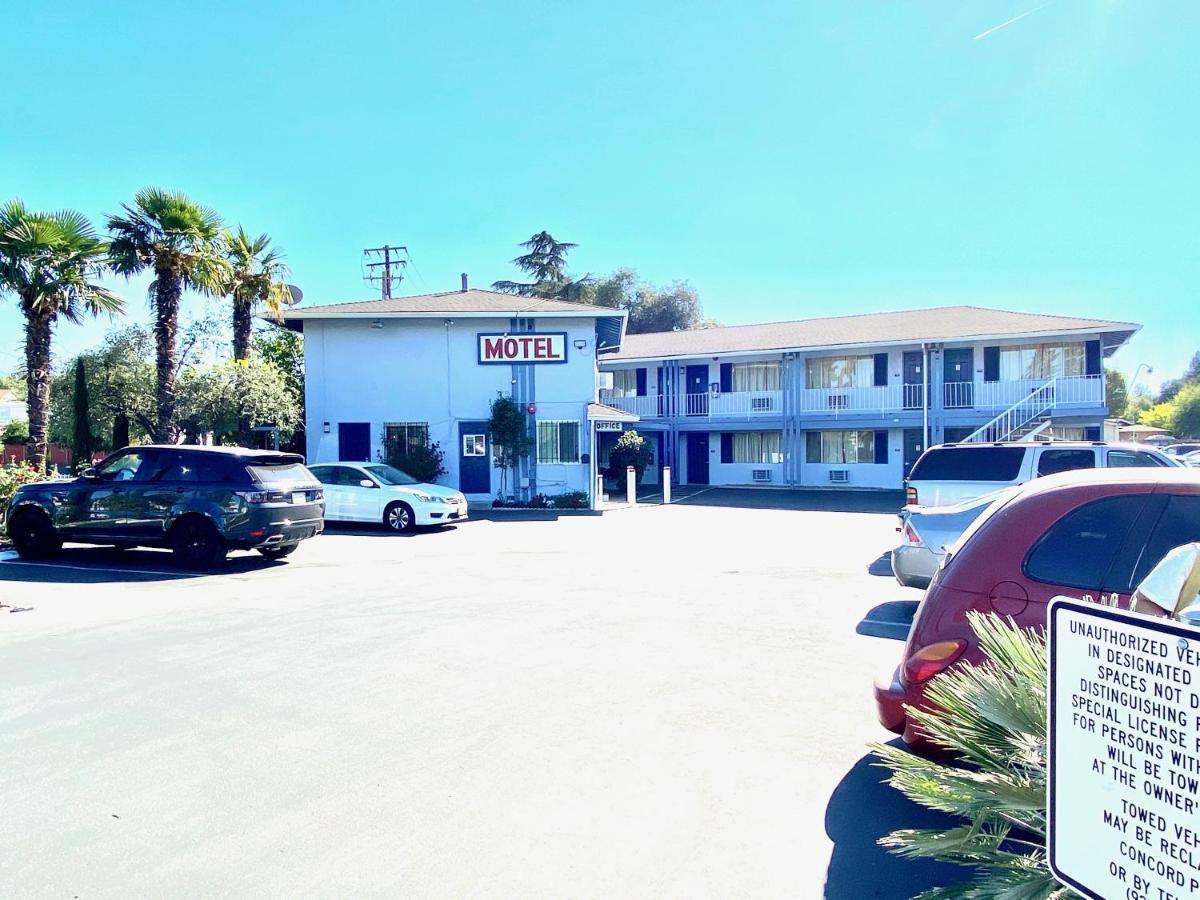 Valley Motel Concord Extérieur photo